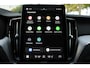 Volvo XC60 2.0 T6 Plug-in hybrid AWD Essential | Lichtmetalen Velgen 18" | City Weave Textiel Bekleding |  Eelectronic Climate Controle | Stuurwiel + Voorstoelen + Achterbank Verwarmd | achteruitrij assistent | Cruise Control Adaptief Met Stop&Go En Stuurhulp | Dodehoekdetectie | Google navigatiesysteem |