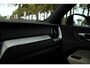 Volvo XC60 2.0 T6 Plug-in hybrid AWD Essential | Lichtmetalen Velgen 18 inch / Eelectronic Climate Controle | Stuurwiel + Voorstoelen + Achterbank Verwarmd | achteruitrij assistent | Cruise Control Adaptief Met Stop&Go En Stuurhulp | Dodehoekdetectie | Google navigatiesysteem |