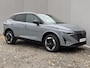 Nissan Qashqai 1.3 MHEV Xtronic N-Connecta Automaat / Nieuw model / Facelift / Cold Pack / Pack Easy / Allseason banden / Elektrische Achterklep / Apple Carplay Android Auto / Rondomzicht camera / Adaptief CC / Stuur-, Stoel en Voorruitverwarming /