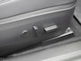Tesla Model 3 RWD SR+ 60kWh 325PK SOH 88% Lmv AutoPilot Leder PanoDak Adaptive-Cruise Lmv Camera's Elektr.-Stuur+Stoelen+Spiegels+Geheugen+Easy-Entry+Verwarmde stoelen Park assistent PDC WIFI Lane-Assist Speed-Assist Navi LED Comfortstoelen ACC DAB Voorverwarmen interieur via App Keyless via Telefoonsleutel One-Pedal-Drive Origineel Nederlandse auto tot 11kw laden thuis! 1.584kg licht! accu garantie 160dkm/29-09-2028