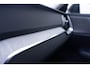 Volvo V60 T6 340PK Automaat Recharge AWD Inscription Semi-elektrisch inklapbare trekhaak / Lederen bekleding / Stoel- en stuurverwarming /  Harman Kardon / Volvo On-Call / Keyless Entry / Elektrische stoelen met geheugen / Apple Carplay /