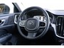 Volvo V60 T6 340PK Automaat Recharge AWD Inscription Semi-elektrisch inklapbare trekhaak / Lederen bekleding / Stoel- en stuurverwarming /  Harman Kardon / Volvo On-Call / Keyless Entry / Elektrische stoelen met geheugen / Apple Carplay /