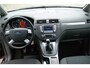 Ford C-Max 1.8-16V Titanium, Airco/ECC, Navi, Cruise, Trekhaak, Nieuwe APK!!!!