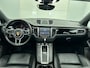 Porsche Macan 2.0 (NL-auto, Panorama, Luchtvering, 18-delige stoelen, Camera, Bose, StoelV, Lane Assist, Etc)