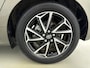 Toyota Yaris 1.5 Hybrid First Edition | Navigatie | Apple Carplay / Android Auto | Keyless | Adaptive Cruise | Clima | Camera | LED | 16 inch