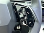 Peugeot E-3008 GT Avantage 73 kWh 210pk Automaat | 3-Fase Lader | Navigatie | Climate Control | Adaptieve Cruise Control | Rondomzicht Camera | Parkeersensoren Voor + Achter | Matrix-LED Koplampen | Keyless Entry/Start | 20" lichtmetalen Velgen | Verwarmbare Voorstoelen/Stuur | Dodehoek Detectie | Apple Carplay/Android Auto |