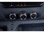 Renault Master 2.3 dCi 135 pk L2H2 Airco, Trekhaak Cruise Control, Laadruimte Pakket, PDC achter, 3-Zits