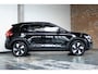 Volvo EX40 Single Motor Extended Range Plus 82 kWh | 4-Seizoenenbanden | Stoelverwarming | Google infotainment | Adaptive Cruise Control | Parkeercamera | Harman Kardon Premium Audio | Warmtepomp | Parkeersensoren voor + achter