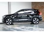 Volvo EX40 Single Motor Extended Range Plus 82 kWh | 4-Seizoenenbanden | Stoelverwarming | Google infotainment | Adaptive Cruise Control | Parkeercamera | Harman Kardon Premium Audio | Warmtepomp | Parkeersensoren voor + achter
