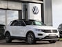 Volkswagen T-Roc 1.5 TSI 150 pk DSG Sport | Trekhaak | Navigatie | LED | Climatronic | Stoel + Stuurverwarming | PDC | ACC | Bluetooth |