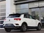 Volkswagen T-Roc 1.5 TSI 150 pk DSG Sport | Trekhaak | Navigatie | LED | Climatronic | Stoel + Stuurverwarming | PDC | ACC | Bluetooth |