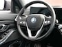 BMW 3-Serie 320e 204 Pk Automaat Leer / Navi / Schuifdak / Camera / Head-up