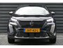 Peugeot 2008 1.2 PureTech 130 GT / NAVI / ALCANTARA / PDC / CLIMA / 17"LMV / CAMERA V+A / KEYLESS / MASSAGESTOEL / FULL-LED / BLUETOOTH / ADAPT. CRUISECONTROL / FULL-OPTIONS / 1E EIGENAAR / NIEUWSTAAT !!