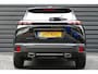 Peugeot 2008 1.2 PureTech 130 GT / NAVI / ALCANTARA / PDC / CLIMA / 17"LMV / CAMERA V+A / KEYLESS / MASSAGESTOEL / FULL-LED / BLUETOOTH / ADAPT. CRUISECONTROL / FULL-OPTIONS / 1E EIGENAAR / NIEUWSTAAT !!