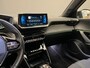 Peugeot e-2008 EV GT 50 kWh Cruise Control | Navigatie | Camera | Zwart Dak " | Achteruitrijcamera | Bluetooth telefoonvoorbereiding | Cruise control