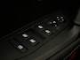 Peugeot e-2008 EV GT 50 kWh Cruise Control | Navigatie | Camera | Zwart Dak " | Achteruitrijcamera | Bluetooth telefoonvoorbereiding | Cruise control