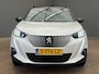 Peugeot e-2008 EV GT 50 kWh Cruise Control | Navigatie | Camera | Zwart Dak " | Achteruitrijcamera | Bluetooth telefoonvoorbereiding | Cruise control