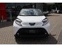 Toyota Aygo X PULSE 5-DEURS NIEUW UIT VOORRAAD LEVERBAAR! APPLE/ANDROID CAMERA CLIMA 17"LMV PRIVACY-GLASS LED DAB+ NL-AUTO
