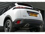 Peugeot 2008 1.2 PureTech 130 GT / NAVI / ALCANTARA / PDC / CLIMA / 17"LMV / CAMERA V+A / KEYLESS / MASSAGESTOEL / FULL-LED / BLUETOOTH / ADAPT. CRUISECONTROL / FULL-OPTIONS / 1E EIGENAAR / NIEUWSTAAT !!