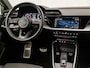 Audi A3 Sportback 30 TFSI S-Line Sport Automaat (2X S-LINE, APPLE CARPLAY, GROOT NAVI, LEDER, STOELVERWARMING, SPORTSTOELEN, GETINT GLAS, ADAPTIVE CRUISE, KEYLESS, NIEUWSTAAT)