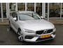 Volvo V60 B3 Automaat Momentum Business | El. Trekhaak | Camera | Adapt. Cruise | PDC V+A | Privacy glass