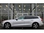 Volvo V60 B3 Automaat Momentum Business | El. Trekhaak | Camera | Adapt. Cruise | PDC V+A | Privacy glass