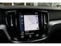 Volvo V60 B3 Automaat Momentum Business | El. Trekhaak | Camera | Adapt. Cruise | PDC V+A | Privacy glass