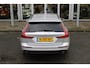 Volvo V60 B3 Automaat Momentum Business | El. Trekhaak | Camera | Adapt. Cruise | PDC V+A | Privacy glass