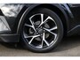 Toyota C-HR 1.8 Hybrid Dynamic | lage km stand | dealeronderhouden | fabrieksnavi | bluetooth | LM Velgen|