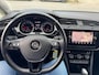 Volkswagen Touran 1.4 TSI Highline | DSG Automaat | Sound | Dealer Onderhouden | Trekhaak | Carplay | ACC | Climate | Stoelverwarming | Navigatie | Spiegelpakket | Front Assist | 2 X PDC | Garantie