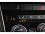 Volkswagen T-Roc 1.5 TSI Style Business |Trekhaak 1500kg |Adaptive Cruise | Carplay | Stoelverwarming | Achteruitrijcamera |