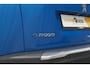Peugeot e-2008 EV GT 50 kWh | 3 Fase | Trekhaak | Panoramadak | Adaptieve Cruise Control | Stoelverwarming