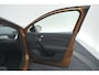 Renault Captur 1.6 E-Tech Plug-in Hybrid 160 Intens | Allseason Banden | Parkeersensoren