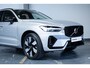 Volvo XC60 T6 Plug-in hybrid AWD Ultra Dark | Verwarmde Voorstoelen, Stuurwiel en Achterbank | Panoramisch Schuif-/Kanteldak | Semi- Elektrische Trekhaak | Harman Kardon Premium Audio | 360-Camera | Adaptieve Cruise Control | Draadloze Telefoonlader
