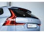 Volvo XC60 T6 Plug-in hybrid AWD Ultra Dark | Verwarmde Voorstoelen, Stuurwiel en Achterbank | Panoramisch Schuif-/Kanteldak | Semi- Elektrische Trekhaak | Harman Kardon Premium Audio | 360-Camera | Adaptieve Cruise Control | Draadloze Telefoonlader