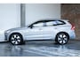 Volvo XC60 T6 Plug-in hybrid AWD Ultra Dark | Verwarmde Voorstoelen, Stuurwiel en Achterbank | Panoramisch Schuif-/Kanteldak | Semi- Elektrische Trekhaak | Harman Kardon Premium Audio | 360-Camera | Adaptieve Cruise Control | Draadloze Telefoonlader