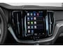 Volvo XC60 T6 Plug-in hybrid AWD Ultra Dark | Verwarmde Voorstoelen, Stuurwiel en Achterbank | Panoramisch Schuif-/Kanteldak | Semi- Elektrische Trekhaak | Harman Kardon Premium Audio | 360-Camera | Adaptieve Cruise Control | Draadloze Telefoonlader
