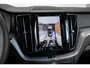 Volvo XC60 T6 Plug-in hybrid AWD Ultra Dark | Verwarmde Voorstoelen, Stuurwiel en Achterbank | Panoramisch Schuif-/Kanteldak | Semi- Elektrische Trekhaak | Harman Kardon Premium Audio | 360-Camera | Adaptieve Cruise Control | Draadloze Telefoonlader