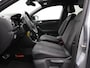 Volkswagen T-Roc 1.5 TSI 150 pk DSG R-Line | IQ Light | Black Style | Adaptive Cruise | Park Assist | Apple Carplay/Android Auto | DAB | 18 inch