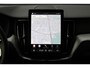 Volvo XC60 T6 Plug-in hybrid AWD Plus Black Edition | Panoramadak | 360 graden camera | Google Maps navigatie | Verwarmbaar stuurwiel | Verwarmbare voorstoelen | Adaptieve Cruise Control | Harman Kardon Audio | 21-Inch lichtmetalen velgen | Elektrisch bedienbare voorstoelen + geheugenfunctie
