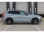 Volvo XC60 T6 Plug-in hybrid AWD Plus Black Edition | Panoramadak | 360 graden camera | Google Maps navigatie | Verwarmbaar stuurwiel | Verwarmbare voorstoelen | Adaptieve Cruise Control | Harman Kardon Audio | 21-Inch lichtmetalen velgen | Elektrisch bedienbare voorstoelen + geheugenfunctie