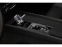 Volvo XC60 T6 Plug-in hybrid AWD Plus Black Edition | Panoramadak | 360 graden camera | Google Maps navigatie | Verwarmbaar stuurwiel | Verwarmbare voorstoelen | Adaptieve Cruise Control | Harman Kardon Audio | 21-Inch lichtmetalen velgen | Elektrisch bedienbare voorstoelen + geheugenfunctie