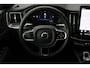 Volvo XC60 T6 Plug-in hybrid AWD Plus Black Edition | Panoramadak | 360 graden camera | Google Maps navigatie | Verwarmbaar stuurwiel | Verwarmbare voorstoelen | Adaptieve Cruise Control | Harman Kardon Audio | 21-Inch lichtmetalen velgen | Elektrisch bedienbare voorstoelen + geheugenfunctie