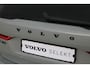 Volvo XC60 T6 Plug-in hybrid AWD Plus Black Edition | Panoramadak | 360 graden camera | Google Maps navigatie | Verwarmbaar stuurwiel | Verwarmbare voorstoelen | Adaptieve Cruise Control | Harman Kardon Audio | 21-Inch lichtmetalen velgen | Elektrisch bedienbare voorstoelen + geheugenfunctie