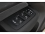 Volvo XC60 T6 Plug-in hybrid AWD Plus Black Edition | Panoramadak | 360 graden camera | Google Maps navigatie | Verwarmbaar stuurwiel | Verwarmbare voorstoelen | Adaptieve Cruise Control | Harman Kardon Audio | 21-Inch lichtmetalen velgen | Elektrisch bedienbare voorstoelen + geheugenfunctie