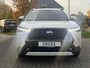 Toyota Corolla Cross 1.8 Hybrid Style | Parelmoer wit, Dodehoekherkenning, Parkeersensoren, Stoel + Stuurverwarming, Keyless, 18 inch