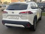 Toyota Corolla Cross 1.8 Hybrid Style | Parelmoer wit, Dodehoekherkenning, Parkeersensoren, Stoel + Stuurverwarming, Keyless, 18 inch