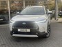 Toyota Corolla Cross 1.8 Hybrid Style | Parelmoer wit, Dodehoekherkenning, Parkeersensoren, Stoel + Stuurverwarming, Keyless, 18 inch