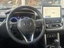 Toyota Corolla Cross 1.8 Hybrid Style | Parelmoer wit, Dodehoekherkenning, Parkeersensoren, Stoel + Stuurverwarming, Keyless, 18 inch