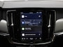 Volvo V90 T6 350pk AWD Ultra Dark / 360 Camera / Head-Up / Schuif/kanteldak / Trekhaak / BLIS / Harman&Kardon / Elektr. Stoelen / Full-LED / Lederen Dashboard /